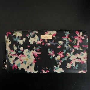 Kate spade large zip up wallet
